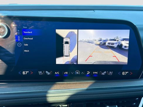 Used 2025 Chevrolet Suburban High Country image 34