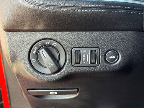 Used 2020 Dodge Challenger R/T Scat Pack w/ Shaker Package image 26