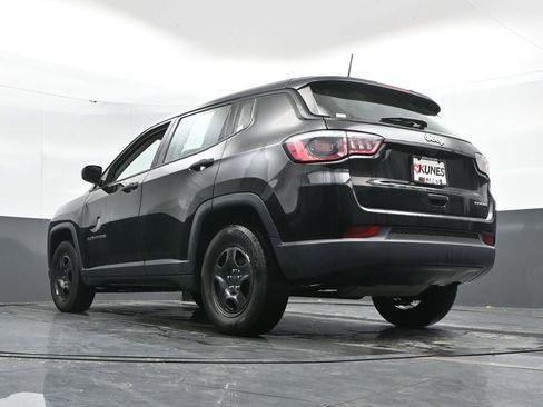 Used 2018 Jeep Compass Sport image 30