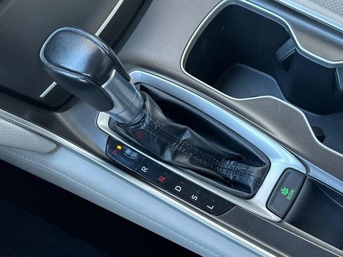 Certified 2018 Honda Accord EX-L image 19