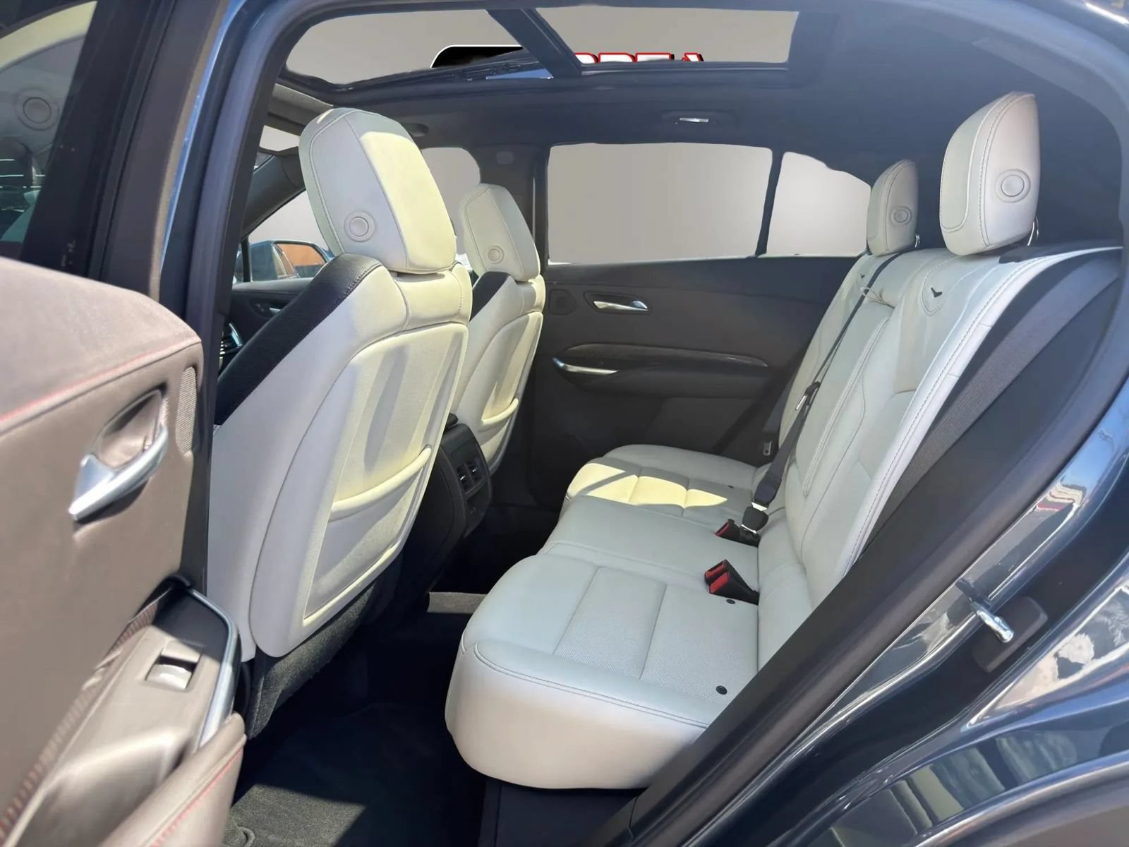 Used 2019 Cadillac XT4 Sport AWD/4WD image 8