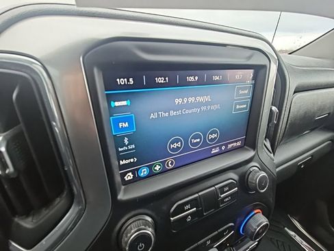 Certified 2022 Chevrolet Silverado 1500 RST image 36