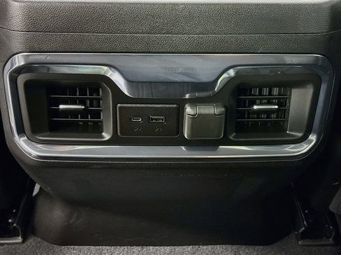 Certified 2022 GMC Sierra 3500 Denali w/ Denali Ultimate Package AWD/4WD image 30