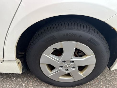 Used 2010 Toyota Prius Three FWD image 7