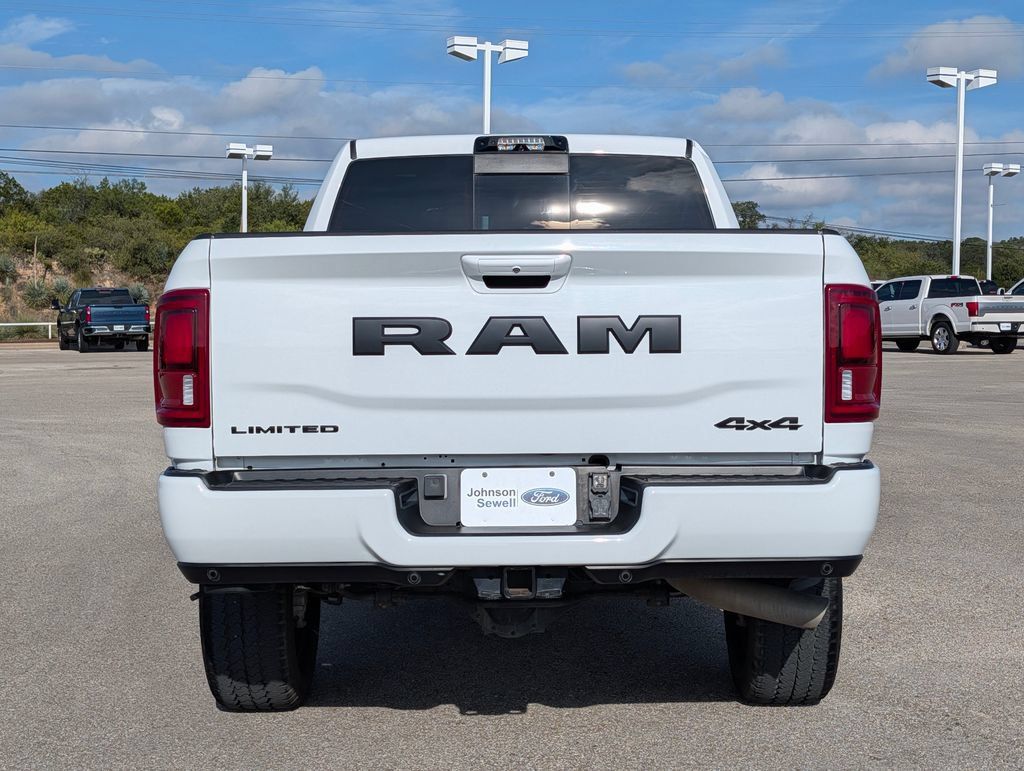 Used 2025 RAM 2500 Limited AWD/4WD image 6