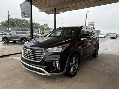 Used 2017 Hyundai Santa Fe FWD image 1