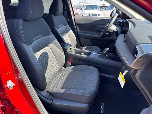 New 2026 Nissan Kicks SV image 12