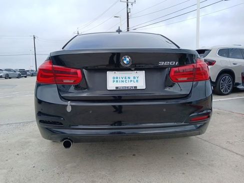 Used 2017 BMW 320i Sedan image 8