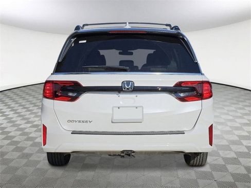 New 2026 Honda Odyssey EX-L image 4