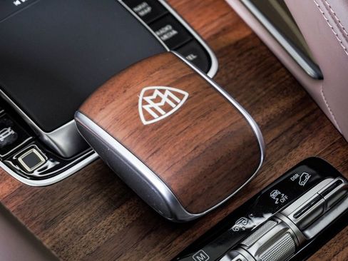 Used 2026 Mercedes-Benz Maybach GLS 600 4MATIC image 39