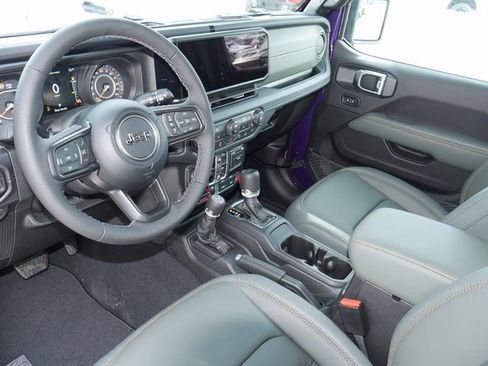 New 2026 Jeep Gladiator Mojave image 13