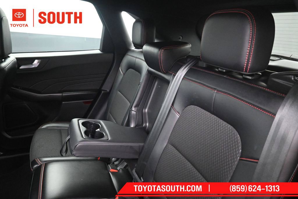Used 2025 Ford Escape ST-Line AWD/4WD image 25