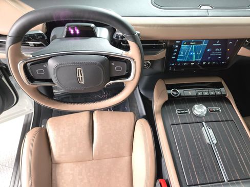 New 2027 Lincoln Navigator L Black Label AWD/4WD image 17