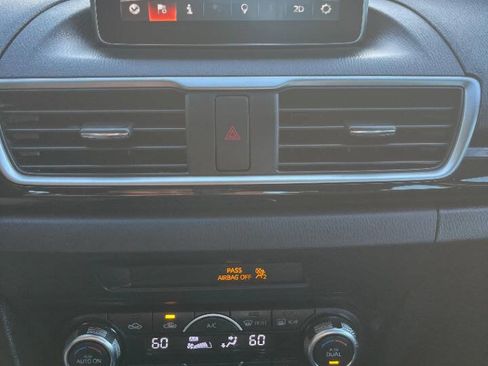 Used 2014 MAZDA MAZDA3 i Touring w/ Technology Package FWD image 16