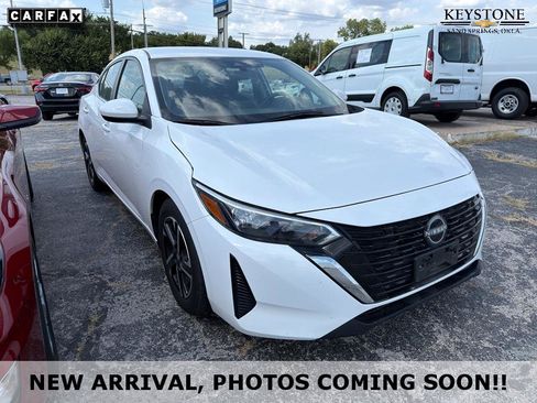 Used 2024 Nissan Sentra SV FWD image 1