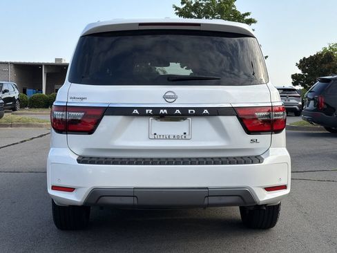 Used 2021 Nissan Armada SL w/ Captain's Chairs Package RWD image 4