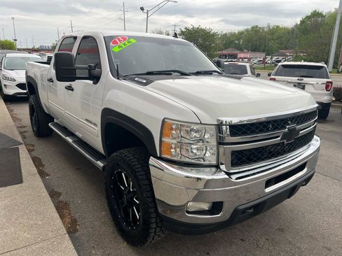 Used 2013 Chevrolet Silverado 2500 LT w/ Interior Plus Package image 10