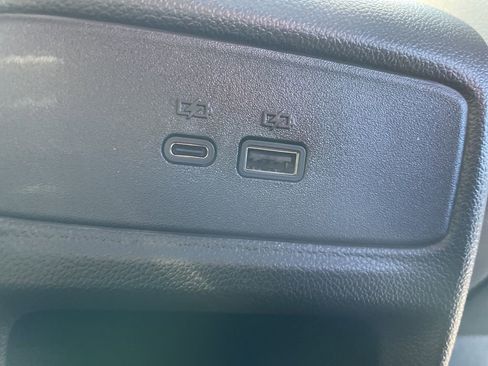 New 2026 Chevrolet Trax RS w/ Sunroof Package FWD image 36