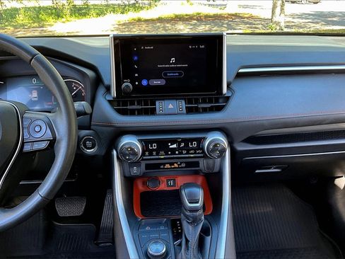 Used 2024 Toyota RAV4 Adventure image 9