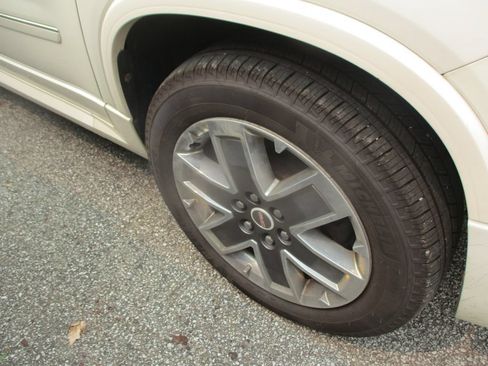 Used 2011 GMC Acadia Denali AWD/4WD image 6