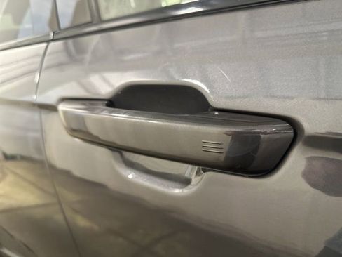 Used 2024 Jeep Grand Cherokee L Altitude image 39