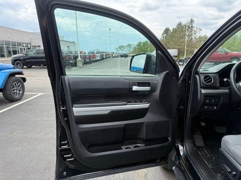 Used 2021 Toyota Tundra SR5 w/ SX Package image 11