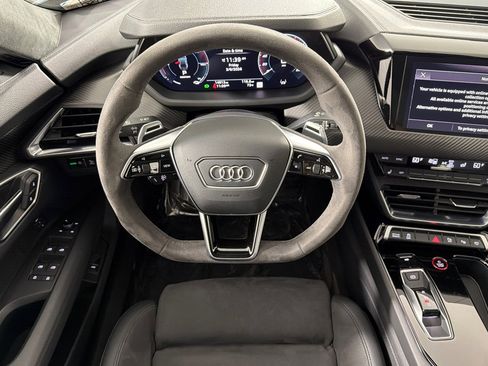 Used 2024 Audi e-tron GT Prestige image 13