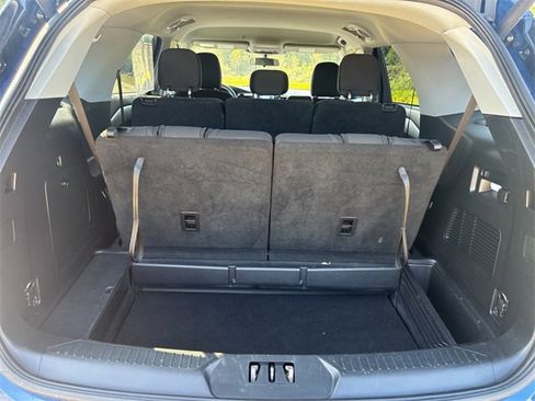 Used 2022 Ford Explorer XLT image 51