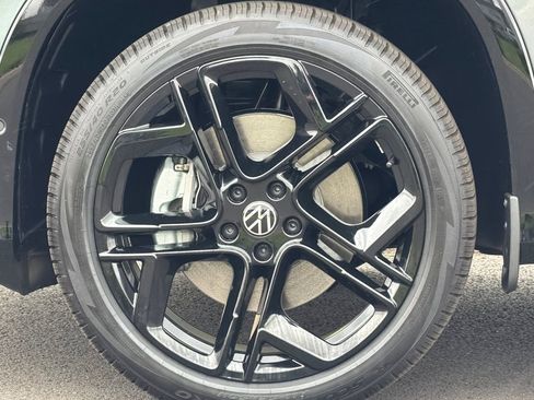 New 2026 Volkswagen Tiguan SE R-Line AWD/4WD image 24