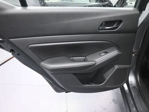 Used 2024 Nissan Altima 2.5 SV FWD image 25