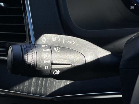 Certified 2025 Volvo XC90 B6 Ultra w/ Protection Package Premier image 26