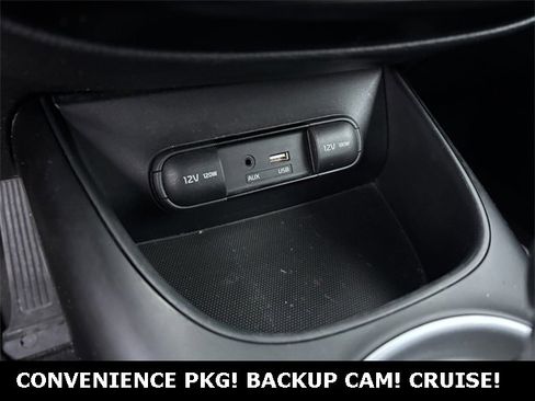 Used 2017 Kia Soul Base w/ Convenience Package image 16