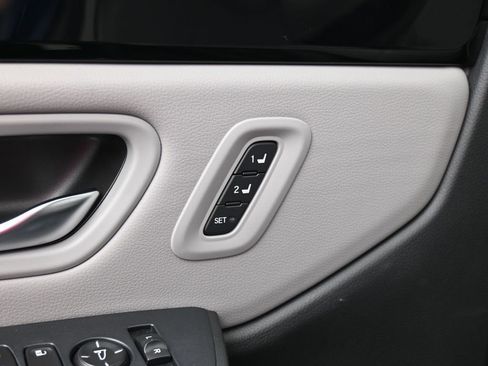 Used 2024 Honda Pilot EX-L image 17