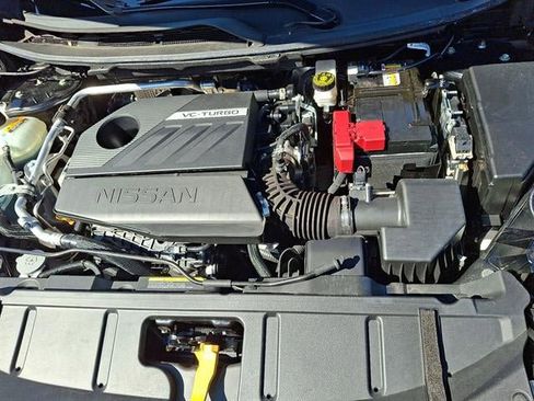 Used 2023 Nissan Rogue SL w/ SL Premium Package image 31