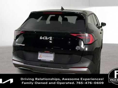 New 2026 Kia Sportage LX image 9