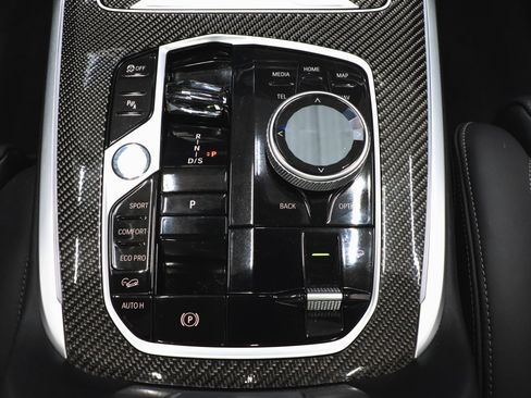 Used 2026 BMW X7 M60i image 39