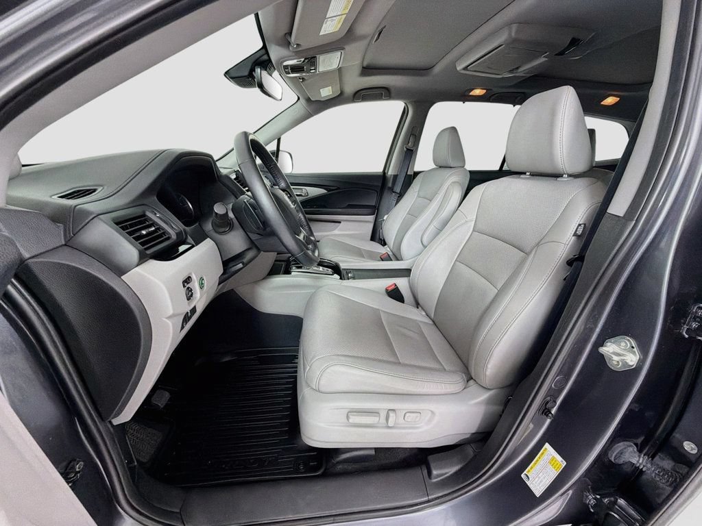 Used 2019 Honda Pilot Elite image 21
