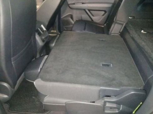 Used 2021 Volkswagen Atlas Cross Sport SE w/ Panoramic Sunroof Package image 44