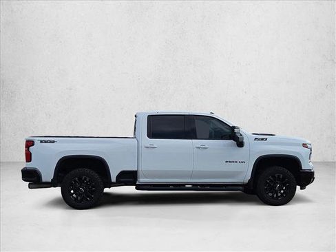 Used 2025 Chevrolet Silverado 2500 LTZ w/ Trail Boss Package AWD/4WD image 4