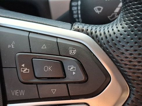Used 2023 Volkswagen Atlas Cross Sport SEL Premium R-Line AWD/4WD image 27