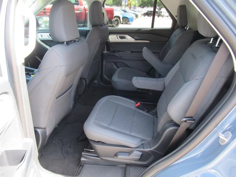 Used 2026 Ford Explorer Active RWD image 31