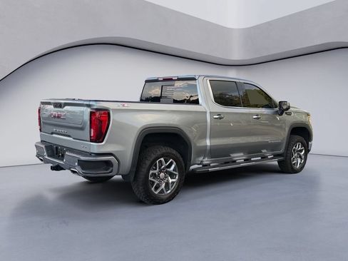 Used 2024 GMC Sierra 1500 SLT w/ SLT Premium Plus Package AWD/4WD image 5
