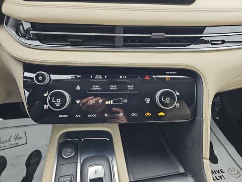 Used 2023 INFINITI QX60 Sensory w/ Cargo Package AWD/4WD image 27