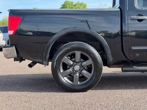 Used 2015 Nissan Titan SV w/ SV Value Truck Package image 19