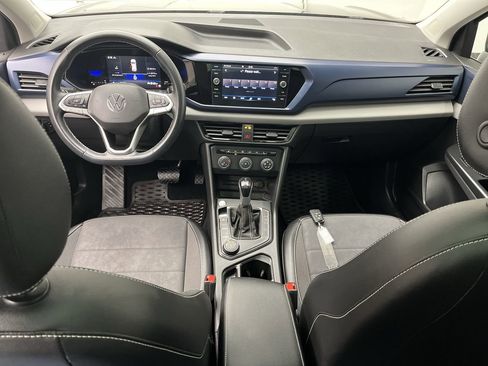 Used 2022 Volkswagen Taos SE image 4