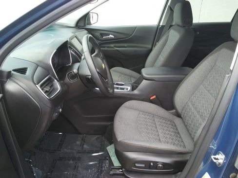 Used 2024 Chevrolet Equinox LT AWD/4WD image 11