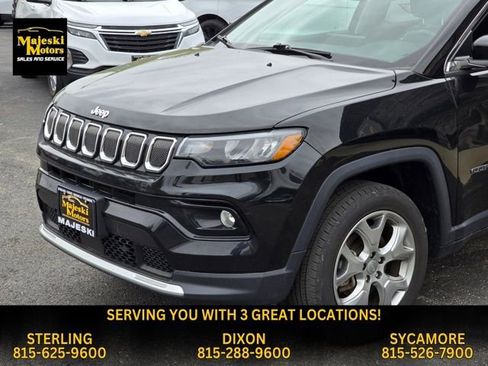 Used 2022 Jeep Compass Limited image 17