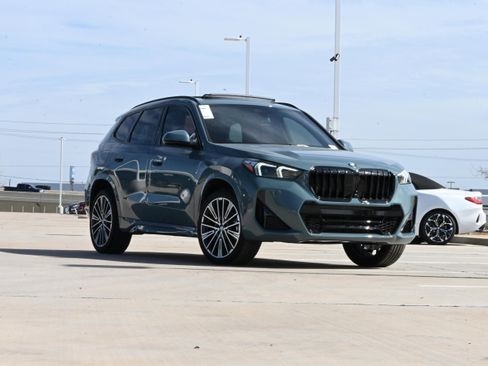 New 2026 BMW X1 xDrive28i w/ Technology Package image 2