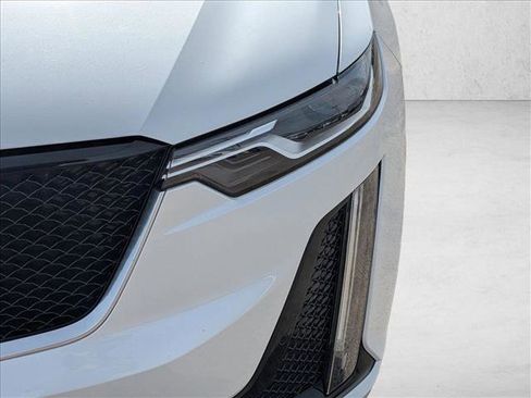 Used 2021 Cadillac XT6 Sport image 9