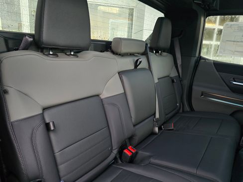 New 2025 GMC Hummer EV 3X image 12